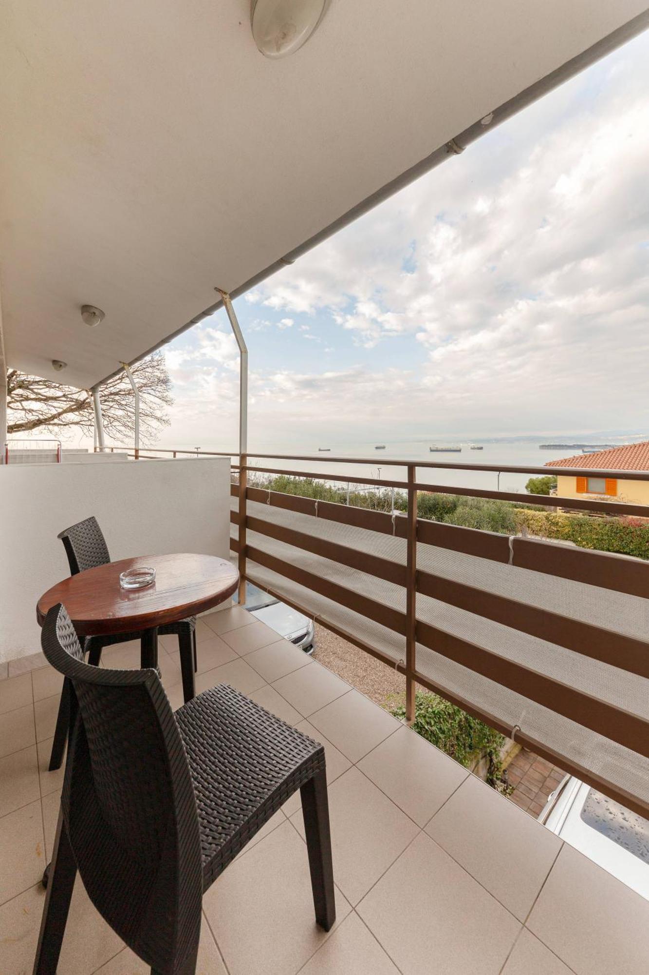 Apartma Gaja Koper Exteriör bild
